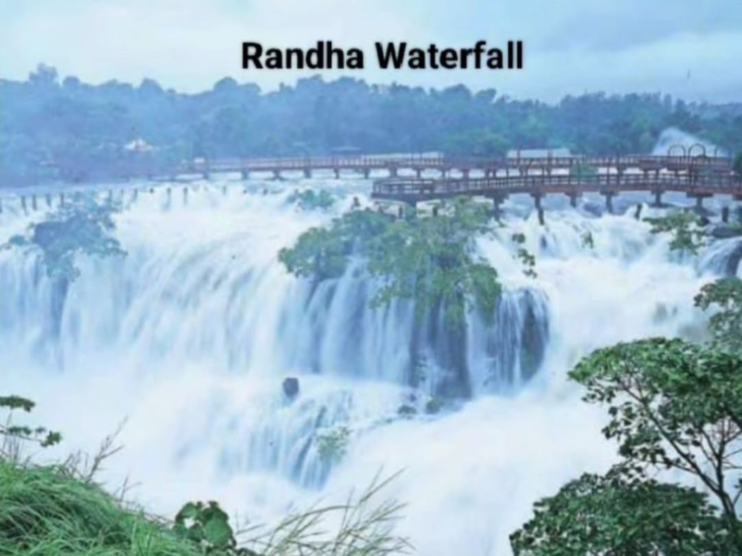 Trekking near Randha Waterfall Bhandardara